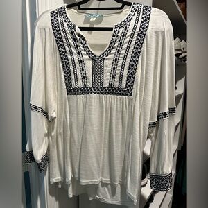 Dina Be white and blue, long sleeve cotton blouse. Size medium.